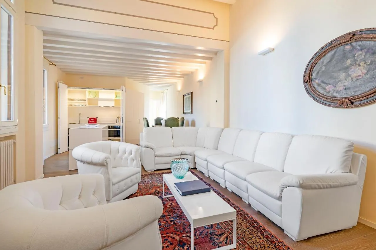 Residenza San Leonardo Apartment Venice
